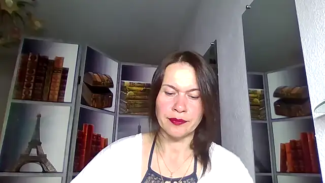 Selena Moo online show from March 30, 2026, 7:53 am