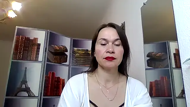 Selena Moo online show from May 3, 2026, 12:55 pm