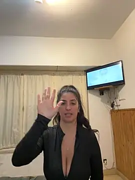 StefyStevis online show from April 7, 2026, 3:29 am