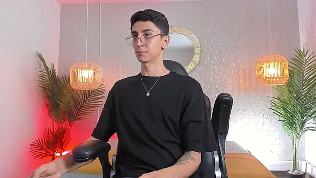 Snapshot of Gio_carangi chatting on July 22, 2026, 4:48 am Gio carangi online show from July 22, 2026, 4:48 am