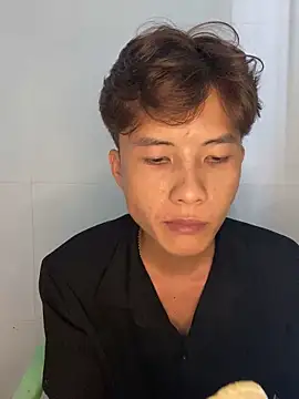 Nguyencuong1999 online show from May 23, 2026, 5:12 am