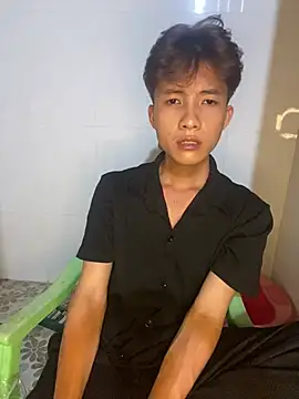 Nguyencuong1999 online show from May 24, 2026, 1:16 pm