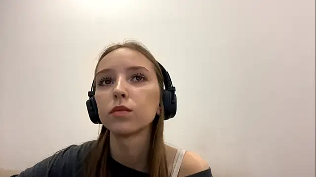 TanjaBrounson online show from March 24, 2026, 3:28 pm