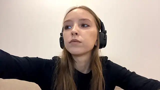 TanjaBrounson online show from March 26, 2026, 1:06 pm