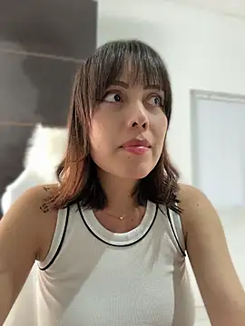 1Amelia8 online show from May 9, 2026, 9:09 pm