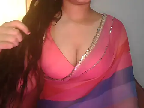 Snapshot of urvashi_rai chatting on July 11, 2026, 9:23 am urvashi rai online show from July 11, 2026, 9:23 am