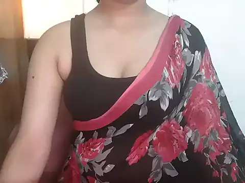 Snapshot of urvashi_rai chatting on July 11, 2026, 9:38 pm urvashi rai online show from July 11, 2026, 9:38 pm