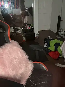 makeDollywet online show from April 15, 2026, 6:59 pm