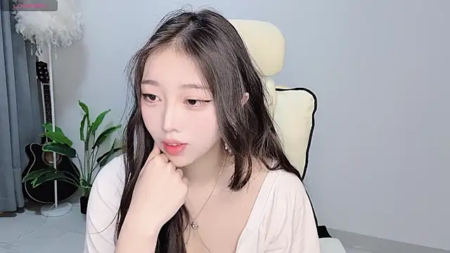 Yukiy8877 online show from March 26, 2026, 10:04 pm