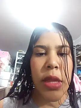 Snapshot of venuslaferte_ chatting on April 3, 2026, 9:24 pm venuslaferte online show from April 3, 2026, 9:24 pm