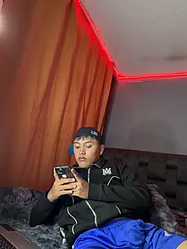 lyan C online show from March 21, 2026, 4:39 am