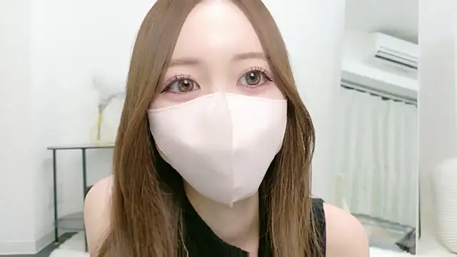 Snapshot of salachan_v chatting on July 16, 2026, 12:33 pm salachan v online show from July 16, 2026, 12:33 pm