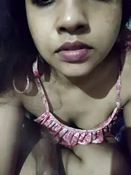 Snapshot of ALIZA_FENDY chatting on July 25, 2026, 2:42 am ALIZA FENDY online show from July 25, 2026, 2:42 am