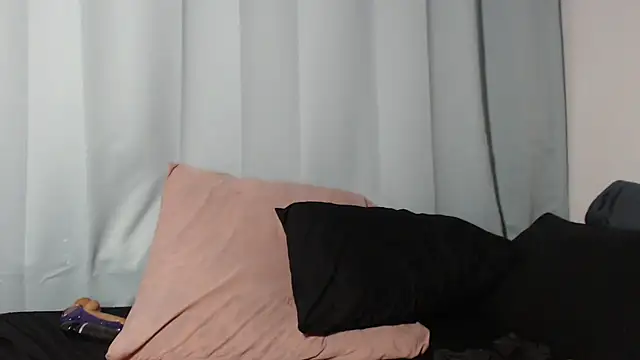 Snapshot of Lucia-boobs chatting on July 24, 2026, 2:42 am Lucia-boobs online show from July 24, 2026, 2:42 am