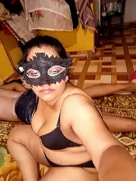 Crushme cpl online show from April 18, 2026, 6:34 pm