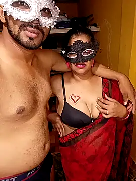 Crushme cpl online show from April 19, 2026, 6:10 pm