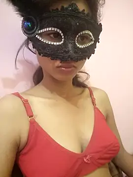 Snapshot of Curvy_Amyra chatting on April 2, 2026, 10:46 am Curvy Amyra online show from April 2, 2026, 10:46 am