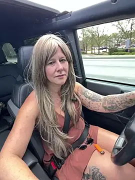 lillysworld online show from March 31, 2026, 3:56 pm