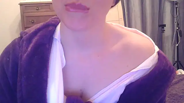 Snapshot of mery_lou20252 chatting on April 6, 2026, 7:15 pm mery lou20252 online show from April 6, 2026, 7:15 pm