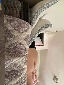 DaddysLiLNaughtyWife online show from March 25, 2026, 4:57 pm