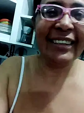 Snapshot of sexymomsn chatting on May 8, 2026, 1:44 am sexymomsn online show from May 8, 2026, 1:44 am