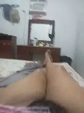 sexymomsn online show from July 10, 2026, 9:56 am