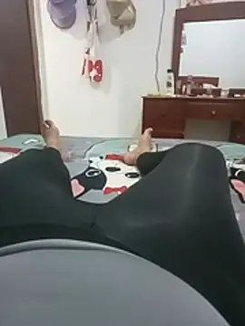 sexymomsn online show from August 1, 2026, 6:01 am