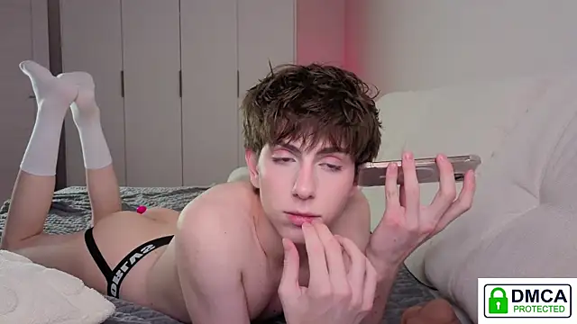 Finn Belle online show from April 28, 2026, 8:36 pm