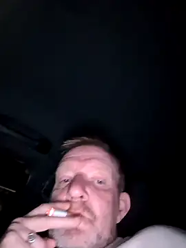 Notiesfuk online show from April 17, 2026, 10:24 pm