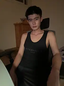 Snapshot of CalvinHY chatting on June 20, 2026, 6:11 pm CalvinHY online show from June 20, 2026, 6:11 pm