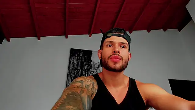 Snapshot of Santos_ramirez1 chatting on March 23, 2026, 1:48 pm Santos ramirez1 online show from March 23, 2026, 1:48 pm