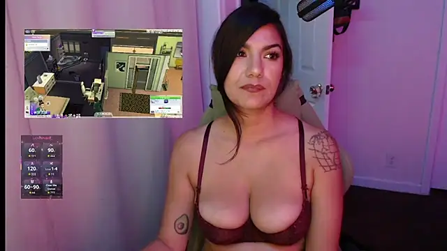 sweetRoxie online show from May 15, 2026, 11:01 pm