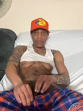 PHAT FTM KLIT87 online show from May 15, 2026, 11:12 pm