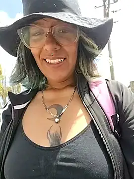 Abby 1-0 online show from April 22, 2026, 6:42 pm