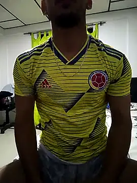 Snapshot of theparce_juli chatting on March 29, 2026, 4:23 am theparce juli online show from March 29, 2026, 4:23 am