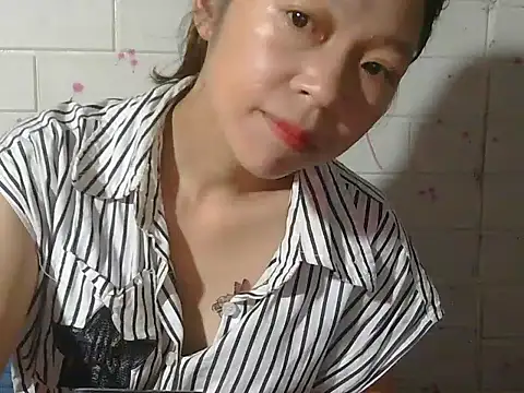 Snapshot of kimori66 chatting on May 15, 2026, 10:50 pm kimori66 online show from May 15, 2026, 10:50 pm