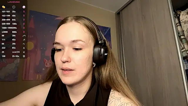 DenitaSpace online show from May 9, 2026, 2:44 pm