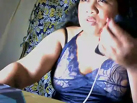 Snapshot of wild_Joan chatting on May 20, 2026, 4:02 pm wild Joan online show from May 20, 2026, 4:02 pm
