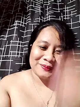 Snapshot of wild_Joan chatting on July 6, 2026, 3:14 pm wild Joan online show from July 6, 2026, 3:14 pm