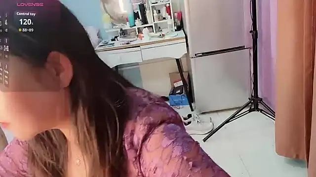 zhenzhen bb online show from April 5, 2026, 12:46 pm