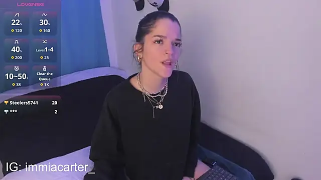 Snapshot of miaxcarter chatting on April 1, 2026, 11:02 pm miaxcarter online show from April 1, 2026, 11:02 pm