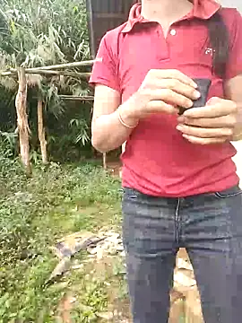 Snapshot of Lucky-beo chatting on May 9, 2026, 1:11 am Lucky-beo online show from May 9, 2026, 1:11 am