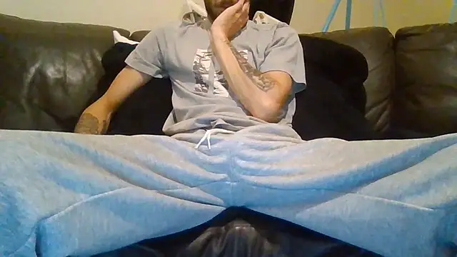 Snapshot of feetlovrr94 chatting on June 11, 2026, 1:49 am feetlovrr94 online show from June 11, 2026, 1:49 am