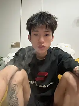 zzzzppp3 online show from May 15, 2026, 6:53 am