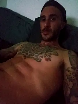 Snapshot of jere280393 chatting on April 1, 2026, 5:19 am jere280393 online show from April 1, 2026, 5:19 am