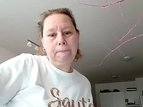 Snapshot of Jahudka47 chatting on March 24, 2026, 8:19 am Jahudka47 online show from March 24, 2026, 8:19 am