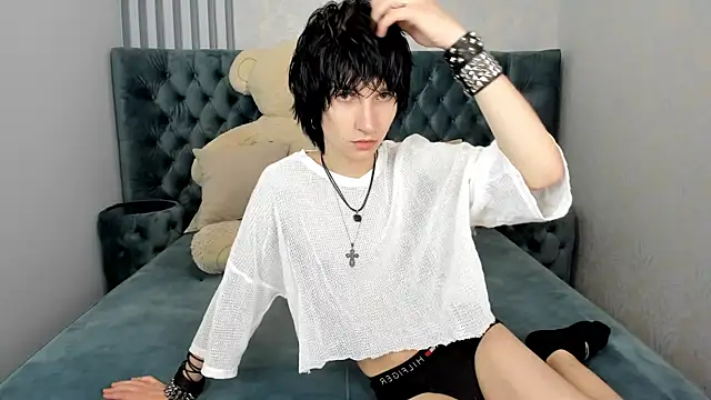 Snapshot of AdonBev chatting on June 25, 2026, 5:12 am AdonBev online show from June 25, 2026, 5:12 am