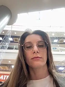 FReyja 44 online show from March 25, 2026, 10:32 am