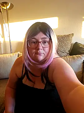 xXLunaBlissXx online show from April 28, 2026, 6:24 pm