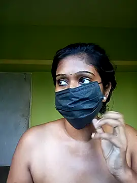 bannerjeesneha20 online show from April 15, 2026, 8:21 am